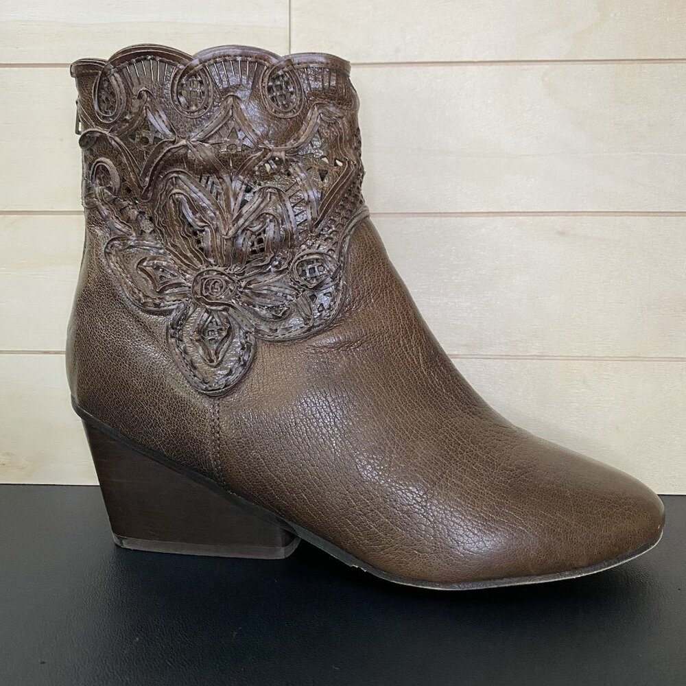 Sesto Meucci Tacca Booties Women's Size 8 Shoes M Brown Leather Zip Boots Floral
